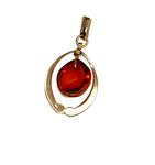 Pendentif or jaune 18K avec une ravissante Ambre orange